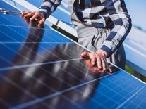 MŽP podpořilo 71 tisíc fotovoltaických elektráren, pokryly spotřebu 650 tisíc domácností