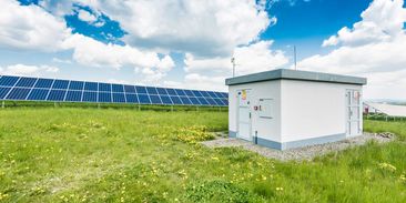 Téměř dva megawatty čisté energie. Skupina Solar Global zahájila stavbu nových pozemních fotovoltaik u Prostějova