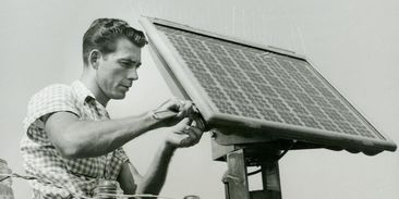 Fotovoltaický pravěk: první „solární elektrárnu“ namontovali na střechu před více než 100 lety