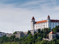 Slováky čekají zásadní parlamentní volby. Rozhodnou i o slovenské energetice a zelené transformaci