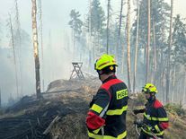 Vysušené a spálené Česko. Dnešní déšť ho nezachrání, na požáry si musíme zvykat