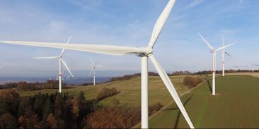 Analýza: Větrné a solární elektrárny se doplňují i v českém počasí