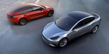 Na Tesla Model 3 se čeká dlouhá fronta. V garáži vám ale může parkovat ještě dnes!