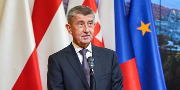 Proč to neudělal sám? Babiš tepe Fialu za spadlý kabel, vedení ale měla posílit už jeho vláda