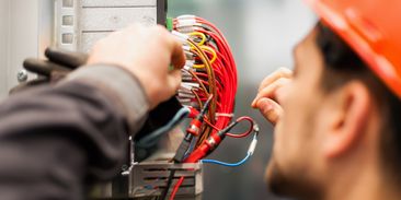 Kam se obrátit, když váš dodavatel fotovoltaiky zkrachoval?