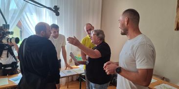 Pět větrníků a obec rozdělená napůl. V Kačici se před referendem vysvětlovalo i přesvědčovalo