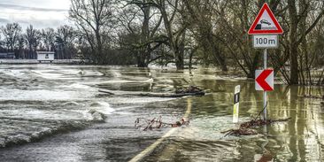 Tornádo, záplavy, sucho. Zvykneme si na dopady klimatických změn?