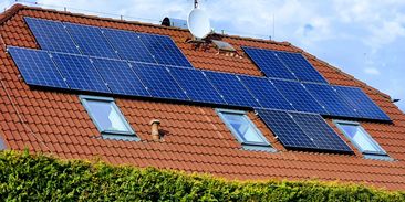 Past na zákazníky Maliny. Přijdou o fotovoltaické panely na svých střechách?