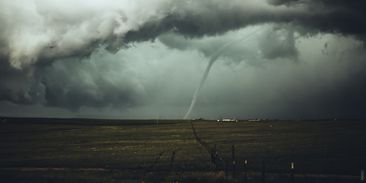 Tornáda v Česku jsou hlášena stále častěji. Roste jen počet lidí s mobily, uklidňuje vědec