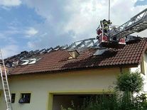 Přehledně: Kvůli povodním hořelo více solárů. Riziko je ale stále minimální