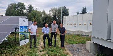 Bez dotací a s baterií. V Českém Těšíně startuje nový flexibilní solární zdroj