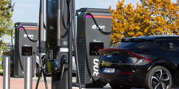 Rekordní zájem o dobíjení elektroaut. E.ON registruje o 40 procent vyšší odběry než loni