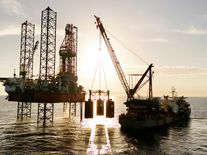 Týden v OZE: Válka hýbe cenami, EU zpřísňuje klimatické cíle a vývoj SMR je na cestě