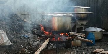 Jak odnaučit Afriku a Jižní Ameriku vařit na dříví? Čech z Amazonie radí místním přejít na soláry