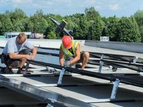 Majitelé bytů také chtějí fotovoltaiku. Nevěří ale, že instalaci prosadí u sousedů