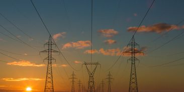 Španělé se nepoučili. Novelu posilující odolnost energetické sítě zamítli