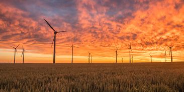 Nový algoritmus zvýší efektivitu větrných turbín. Využívá jejich vzájemnou kooperaci