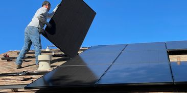 Krach dalšího dodavatele fotovoltaiky: Alpha Solar je podezřívána z podvodu
