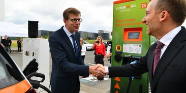Největší česká sít veřejných dobíjecích stanic pro elektromobily má už 400 stojanů