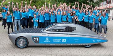 Stefan Spychalski: studentská solární auta pomáhají rozvoji elektromobility