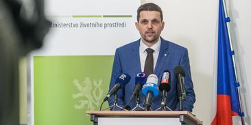 Že nemáme zálohované PET lahve a plechovky, je obrovská konkurenční nevýhoda, říká Hladík