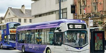 Šest z deseti nových autobusů v EU je elektrických. V Česku se jich ale pořád bojíme