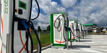ČEZ přidá přes 180 nových dobíječek. Sází hlavně na ultrarychlé stanice