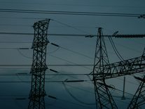 Distribuční sítě nestíhají, brzdí rozvoj obnovitelných zdrojů