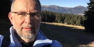 Některá pole jsou ve stavu, že půda požírá sebe sama, říká půdní biolog Ladislav Miko