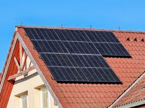 Fotovoltaické firmy padají jako domino, v insolvenci jich je přes 280