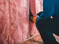Půjčka na rekonstrukci domu, která srazí účty za energie, nejsou vyhozené peníze