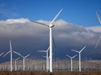 Týden v OZE: EU zrychluje elektrifikaci, Česko zůstává na chvostu obnovitelných zdrojů