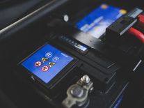 Výbuch autobaterie v Brně strhl povyk. Jenže jak se ukázalo, opět hořel spalovák