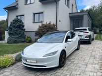 Dobíjení od souseda. Komunitní sdílení elektřiny mezi majiteli elektromobilů funguje