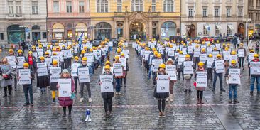 Skoro 150 spolků protestovalo proti novele stavebního zákona. Lidé přijdou o poslední práva, varují ekologové