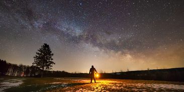 Stát začne chránit tmu. Nová pravidla o světelném smogu pomohou lidem, přírodě i rozpočtům