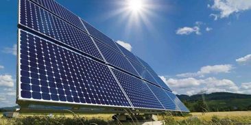 Česká Photon Energy postaví v Maďarsku 8 fotovoltaických elektráren