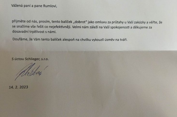 Omluvný dopis, který firma přiložila k dárkové bedničce.