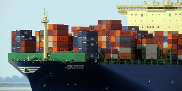 Velké nákladní lodě versus auta: kdo škodí planetě víc?