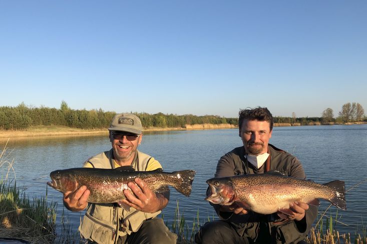 Pstruzi z mělnických jezer Baraba