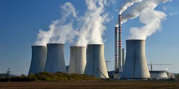 Uhelné elektrárny končí, protože se přestaly vyplácet. Emisní povolenky fungují