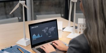 Týden v OZE: Sedm států žaluje USA, Německo brání soláry a EU chystá investice do sítí