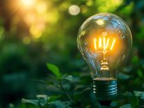 Domácnosti šetří na nesprávných místech, ukázal průzkum. Jak opravdu snížit účty za energie?