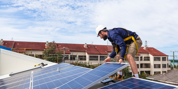 Solární elektrárny bez byrokracie: podáte žádost a hned ji úřad schválí