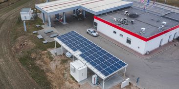 U Břeclavi můžete nabít elektromobil energií vyrobenou pomocí slunce