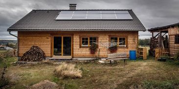 České solární elektrárny na střechách brzdí legislativní nejistota. Možnosti jsou však velké