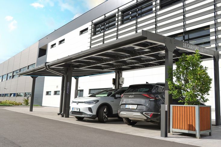 Fotovoltaický Carport vyrobí čistou energii i ochrání auto před povětrnostními vlivy