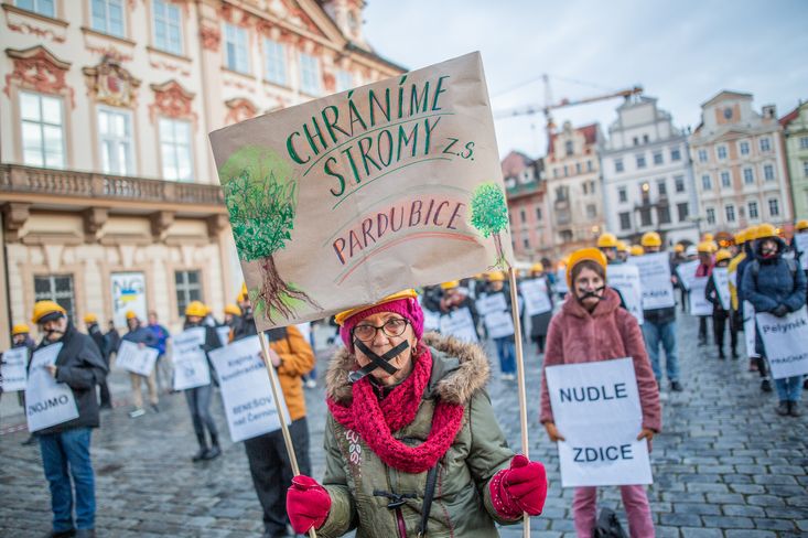 Proti stavebnímu zákonu protestovala i řada místních menších spolků