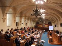 Špatná zpráva pro hackery: Senát schválil lepší kyberochranu solárů, baterií a energetické sítě
