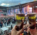 Český „nápad od slivovice“ mění svět koncertů: kelímky NickNack snižují množství odpadků